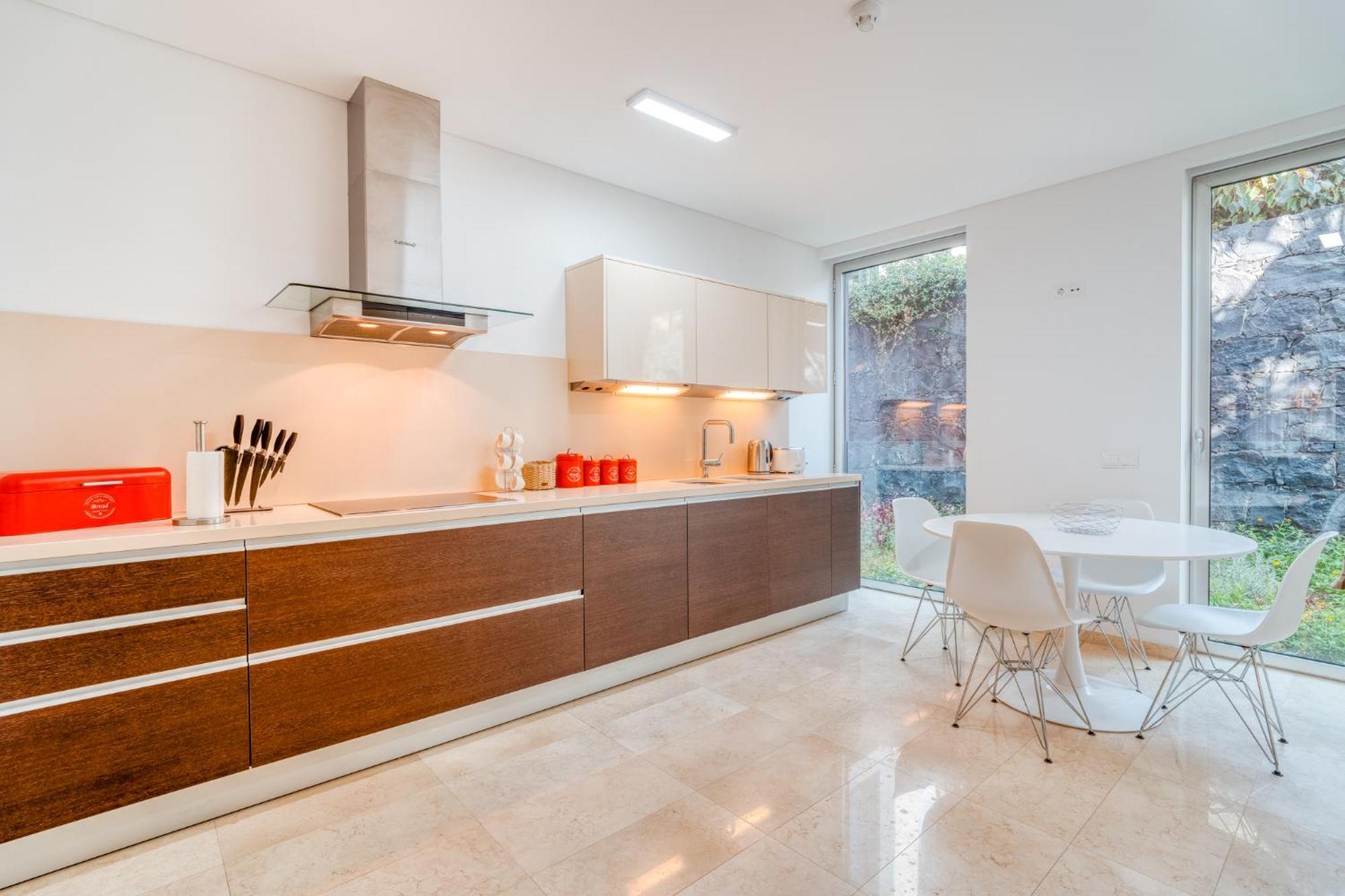 Bk - 3 Pools - Gym - Ac - Huge Balcony Apartamento